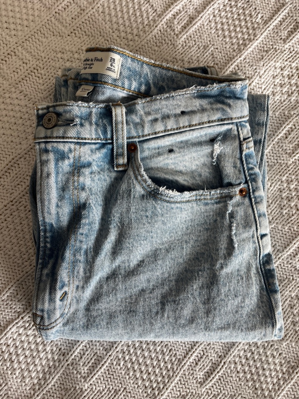 Abercrombie and Fitch Curve Love Ultra High Rise 90s Straight Jean Sz 28 / 6 xl - Picture 14 of 14